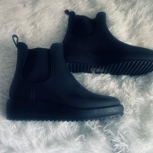 Woman’s Size 10 Rain Boots -Jeffery Campbell !SALE
